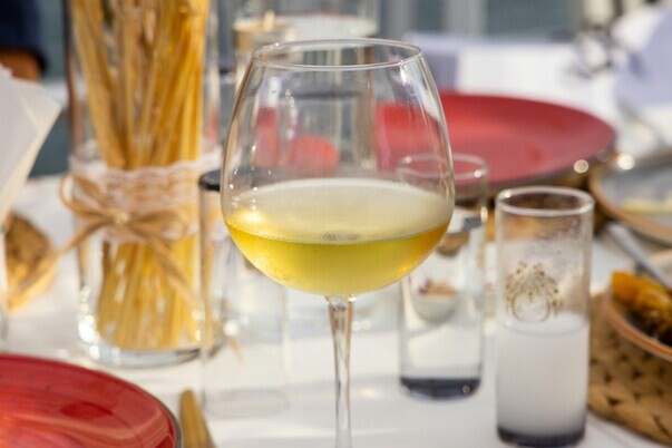 glass-white-wine-al-fresco glass-white-wine-al-fresco