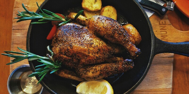 roast-chicken-in-pot